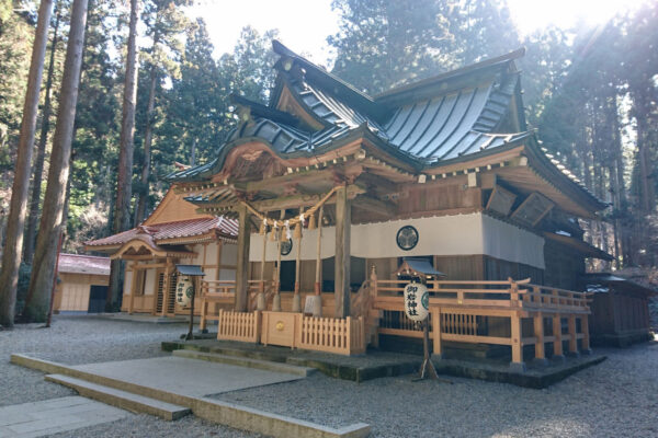 御岩神社